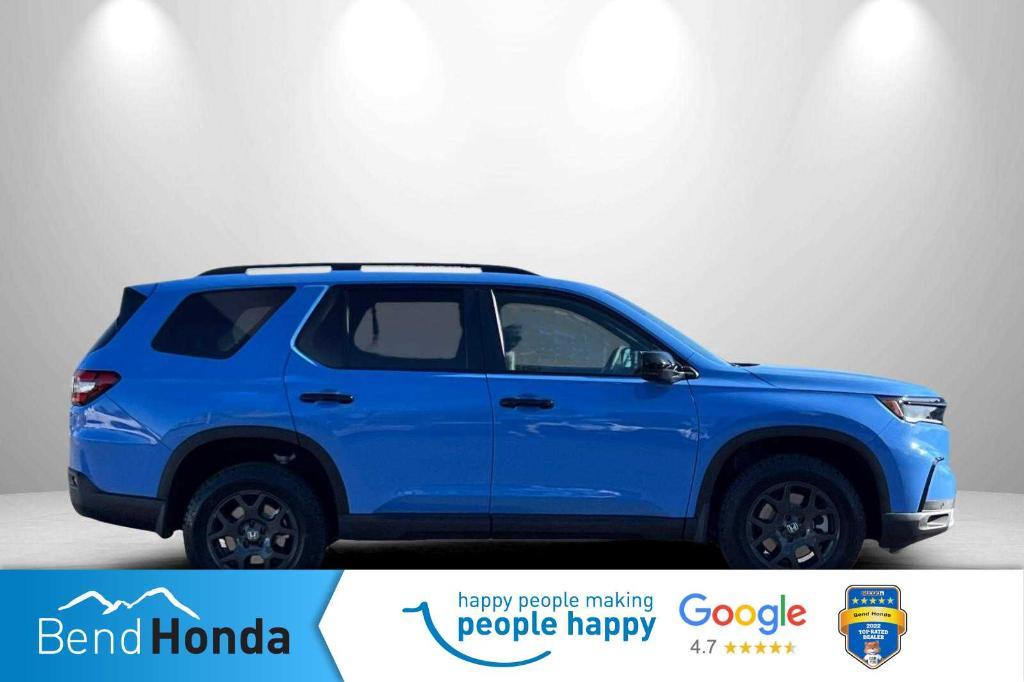 new 2025 Honda Pilot car, priced at $51,305