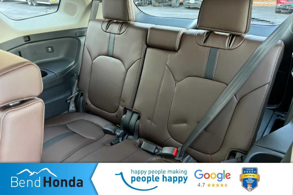 new 2025 Honda Pilot car, priced at $54,985