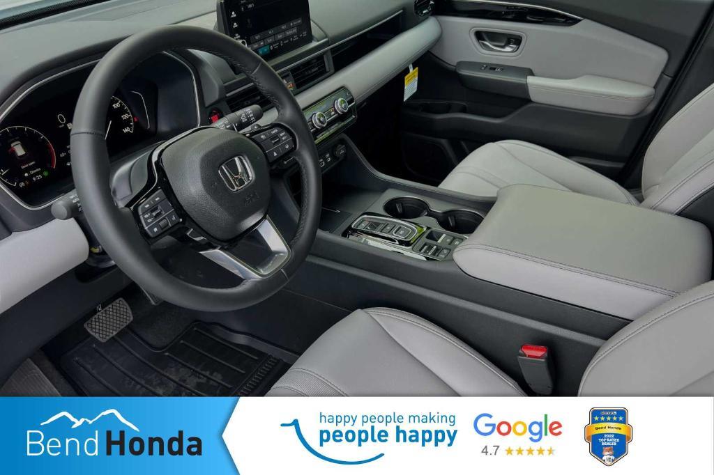 new 2025 Honda Pilot car, priced at $47,050