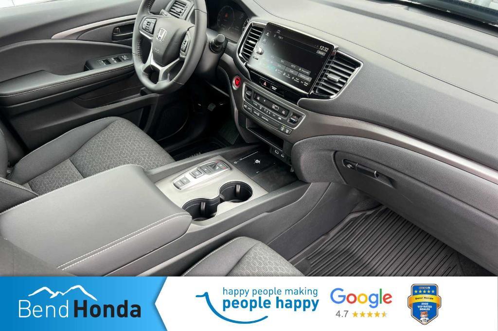 new 2025 Honda Ridgeline car, priced at $43,281