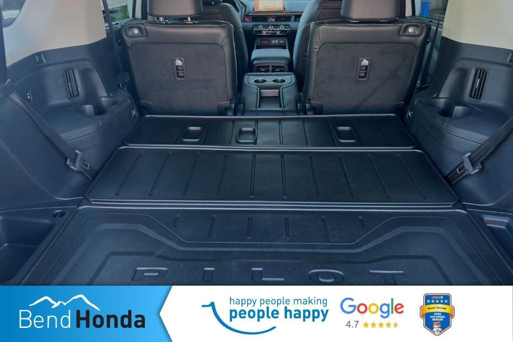 new 2025 Honda Pilot car, priced at $54,985