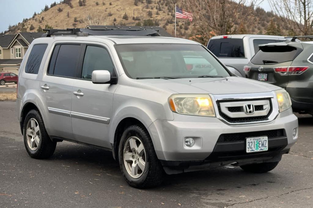 used 2011 Honda Pilot car, priced at $14,990