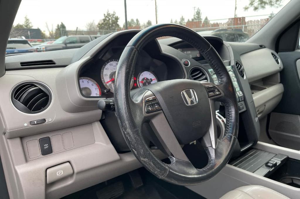 used 2011 Honda Pilot car, priced at $14,990