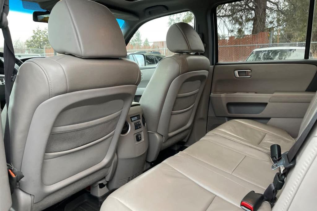 used 2011 Honda Pilot car, priced at $14,990