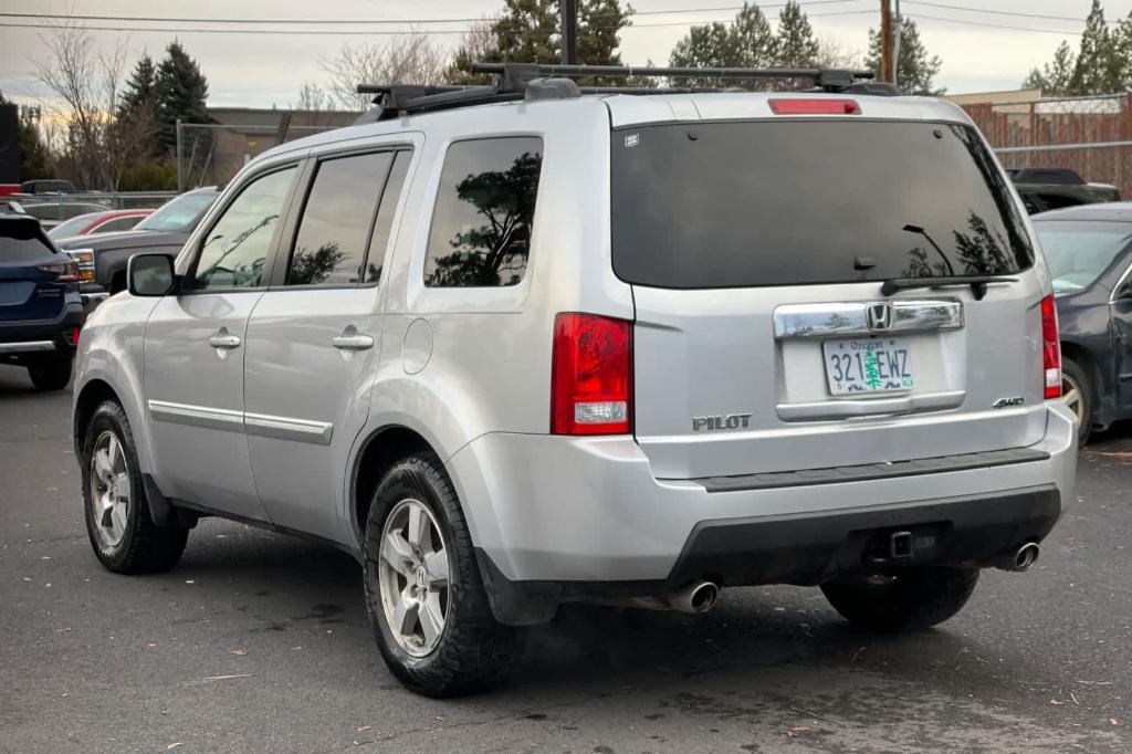 used 2011 Honda Pilot car, priced at $14,990