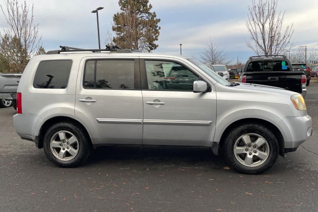 used 2011 Honda Pilot car, priced at $14,990