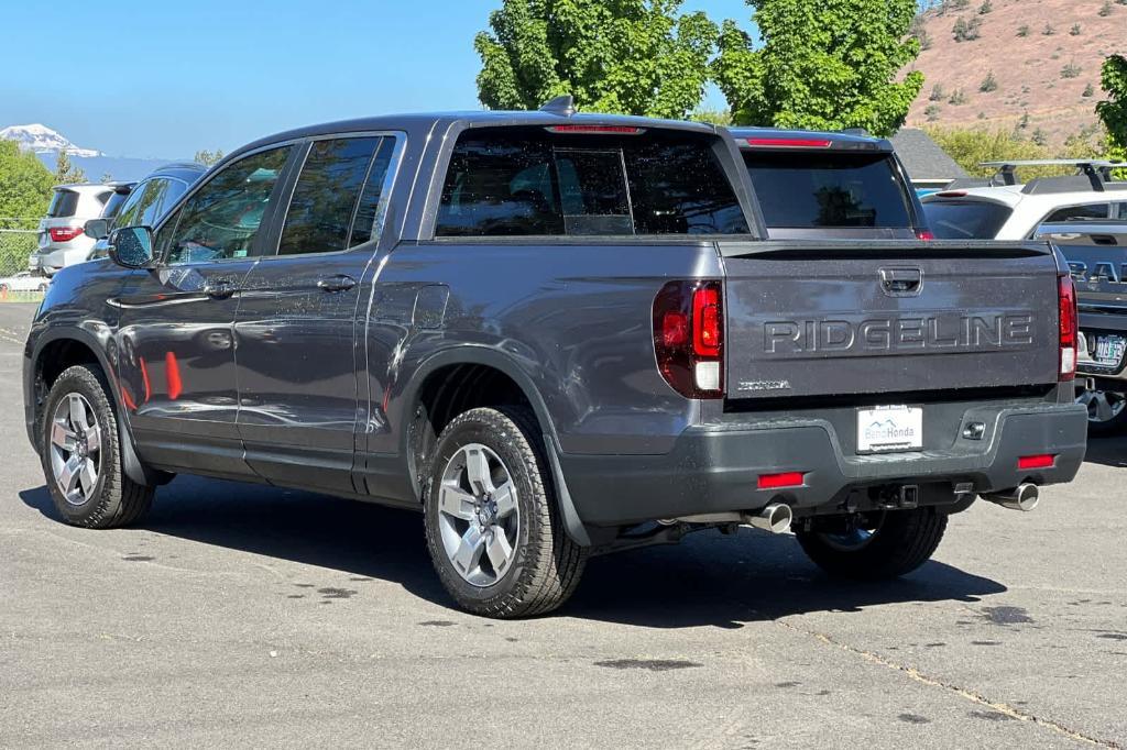 new 2024 Honda Ridgeline car, priced at $41,336