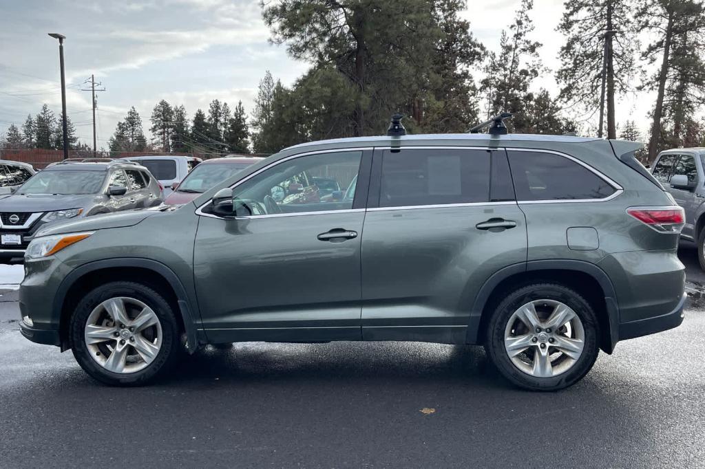 used 2015 Toyota Highlander car, priced at $22,990