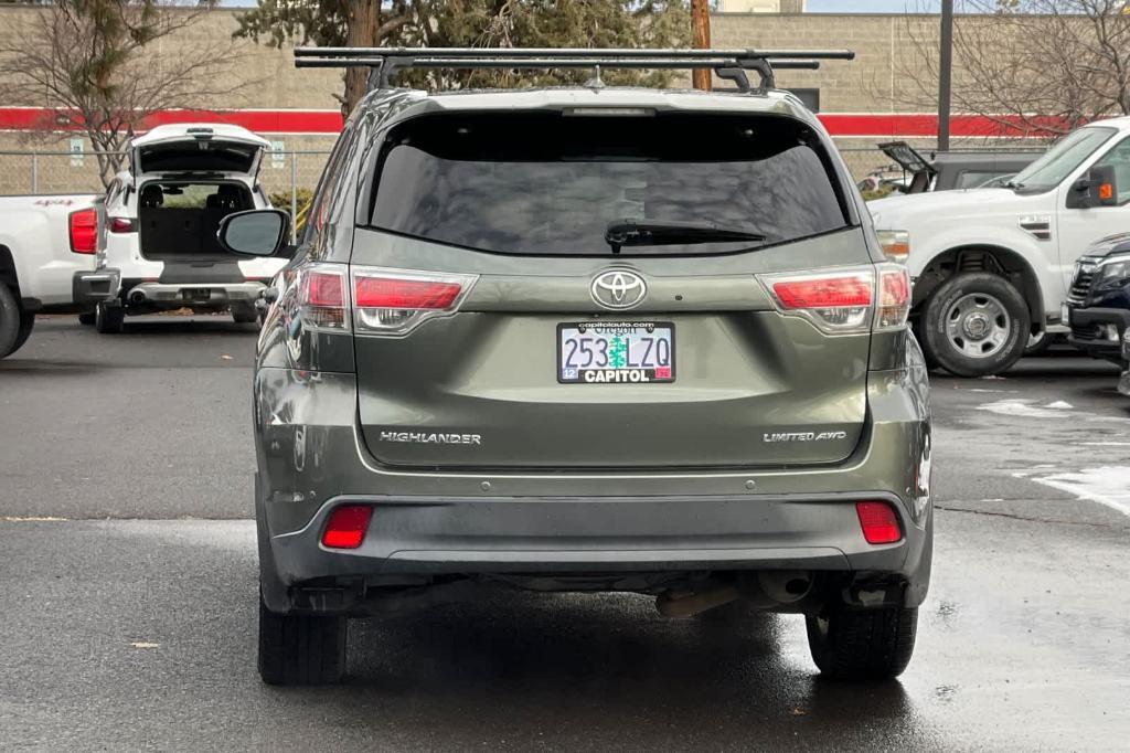 used 2015 Toyota Highlander car, priced at $22,990