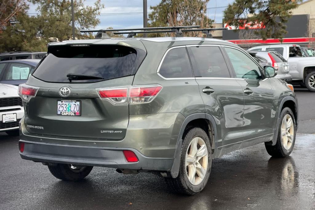 used 2015 Toyota Highlander car, priced at $22,990