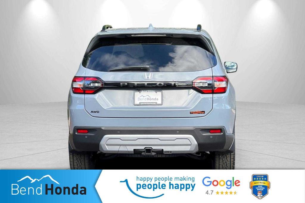 new 2025 Honda Pilot car, priced at $51,305