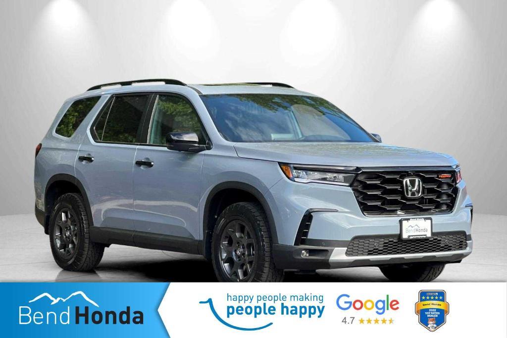 new 2025 Honda Pilot car, priced at $51,305