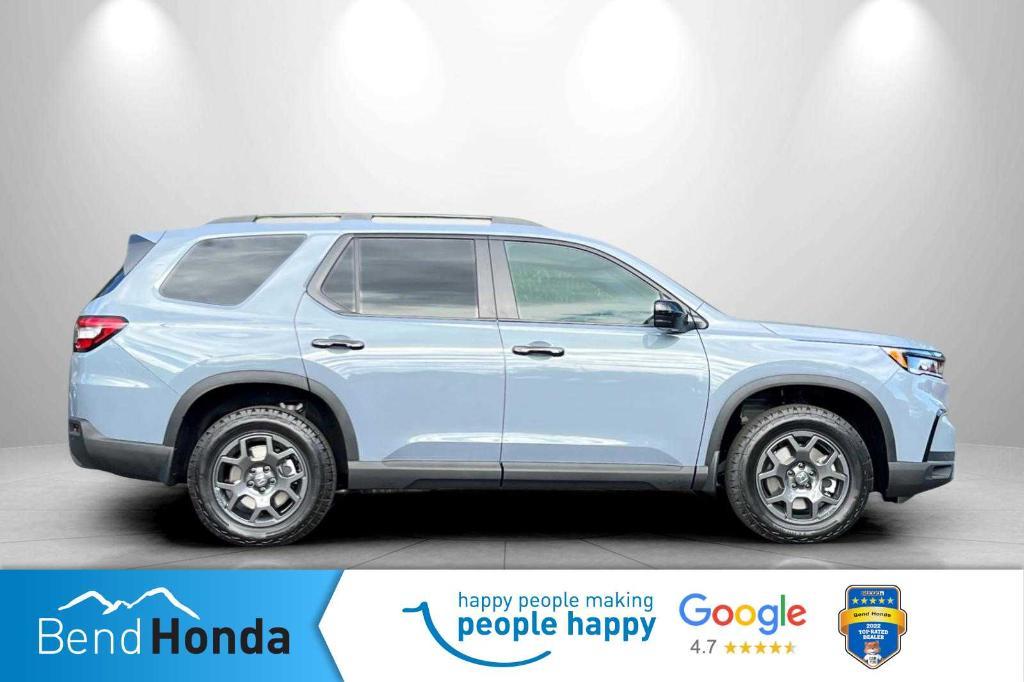 new 2025 Honda Pilot car, priced at $51,305