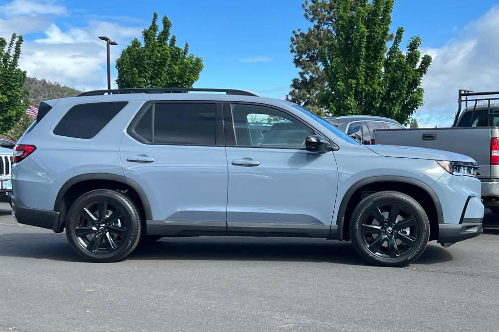 new 2025 Honda Pilot car, priced at $56,430