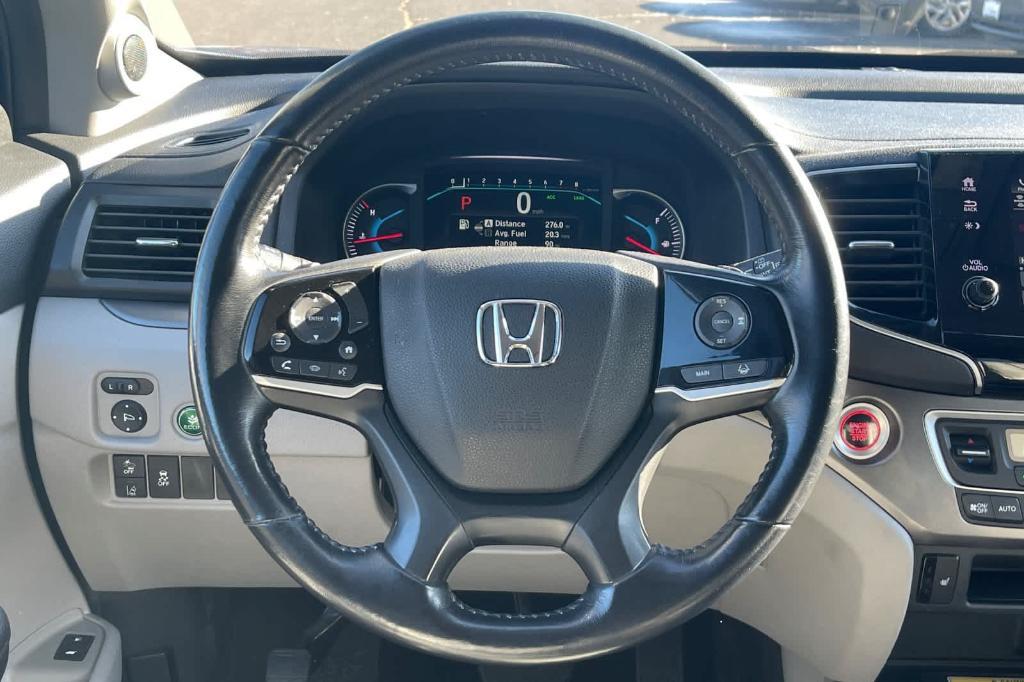 used 2022 Honda Pilot car, priced at $29,996