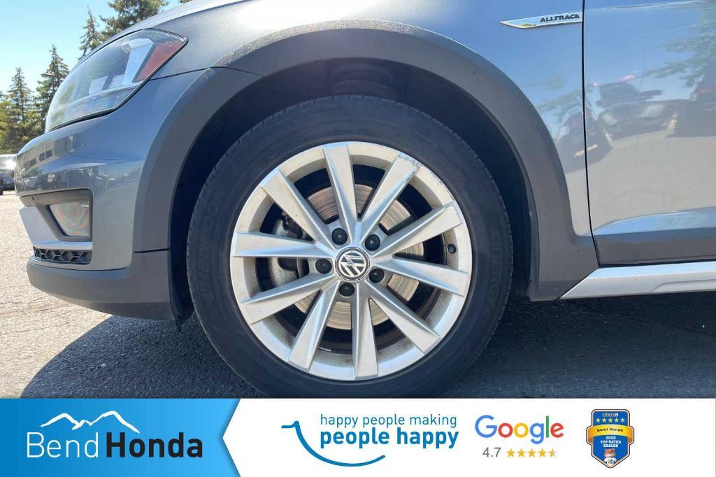 used 2018 Volkswagen Golf Alltrack car, priced at $23,990