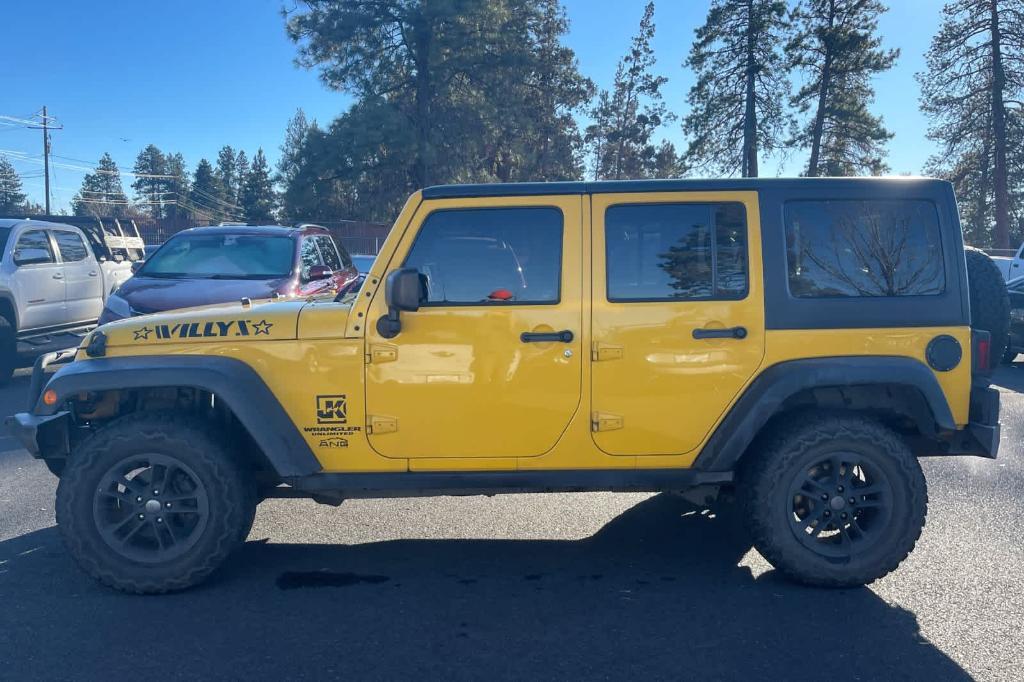 used 2015 Jeep Wrangler Unlimited car, priced at $18,496