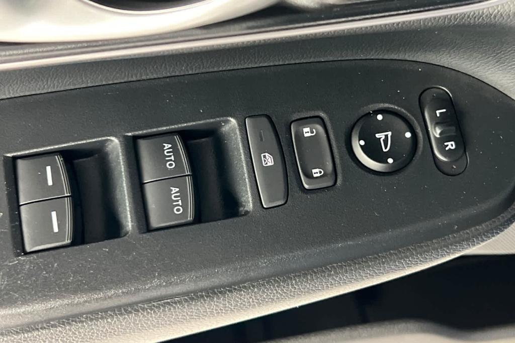 used 2022 Honda CR-V car, priced at $31,996
