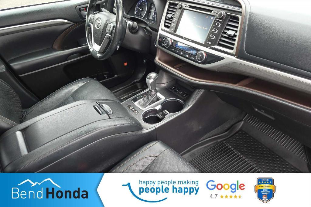 used 2019 Toyota Highlander car, priced at $28,996