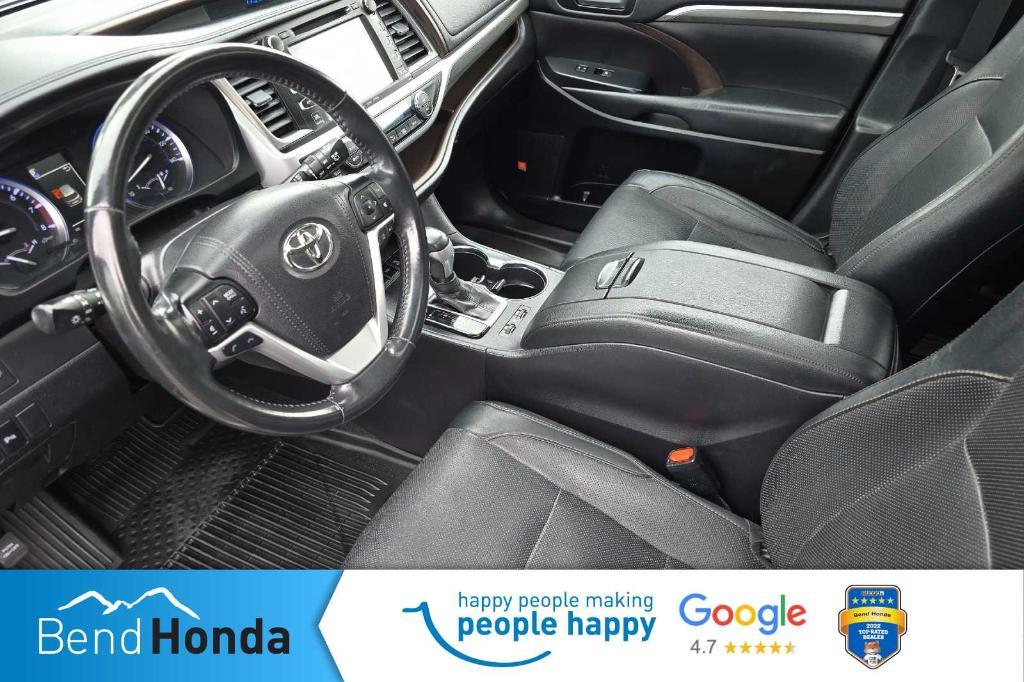 used 2019 Toyota Highlander car, priced at $28,996