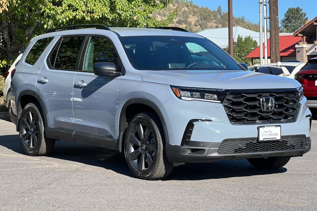 new 2025 Honda Pilot car, priced at $44,150