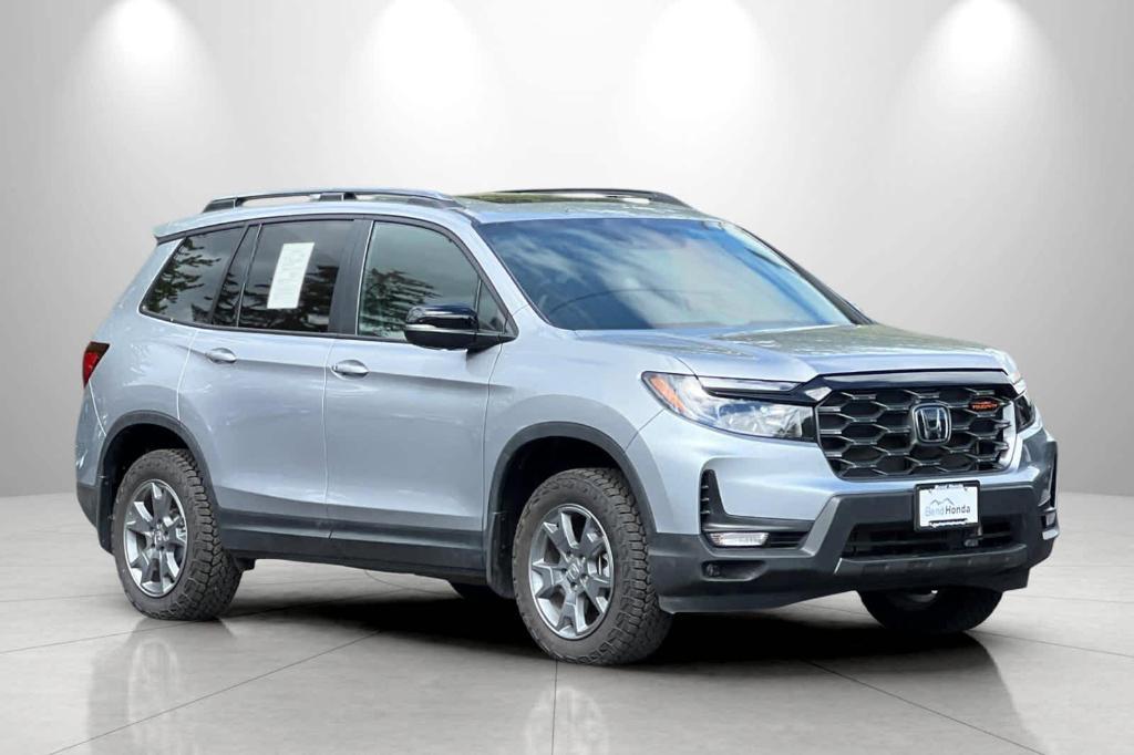 used 2025 Honda Passport car, priced at $41,000