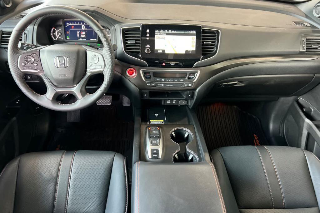 used 2025 Honda Passport car, priced at $41,000