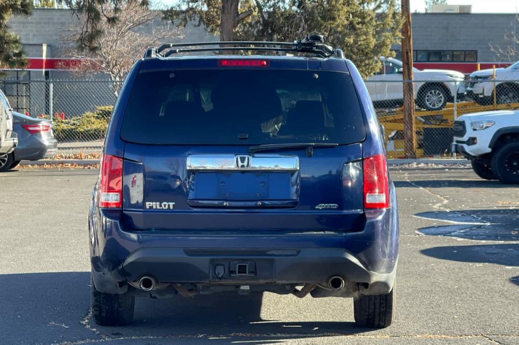 used 2013 Honda Pilot car, priced at $14,990