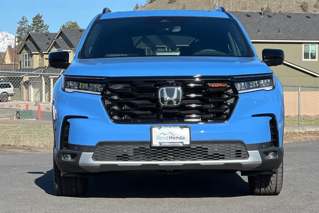 new 2025 Honda Pilot car, priced at $51,250