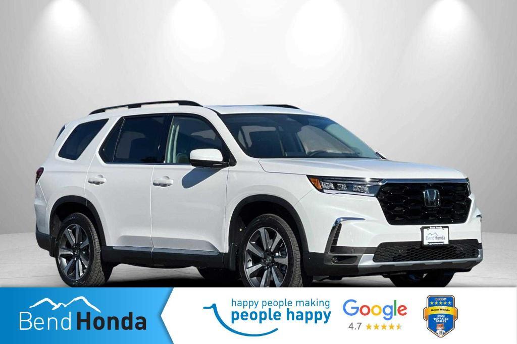 new 2025 Honda Pilot car, priced at $54,985