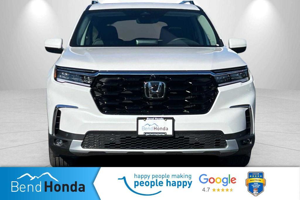 new 2025 Honda Pilot car, priced at $54,985