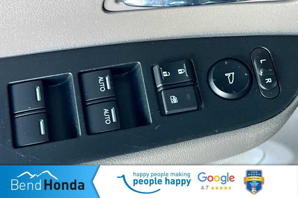 used 2016 Honda Odyssey car, priced at $17,990