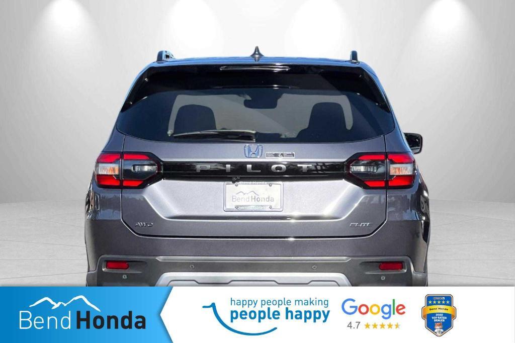 new 2025 Honda Pilot car, priced at $55,305