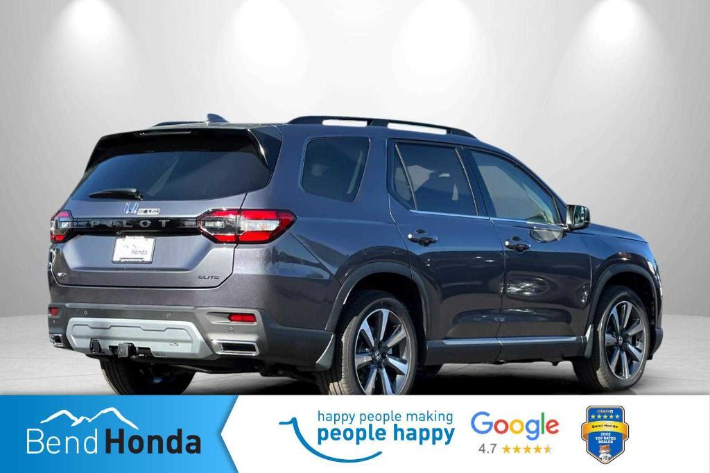 new 2025 Honda Pilot car, priced at $55,305