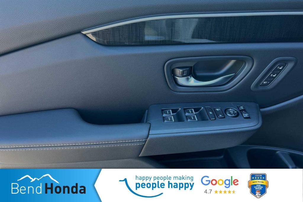 new 2025 Honda Pilot car, priced at $54,985