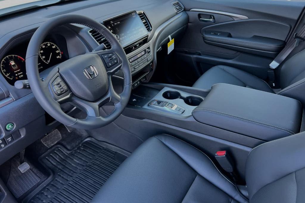 new 2025 Honda Ridgeline car, priced at $43,830