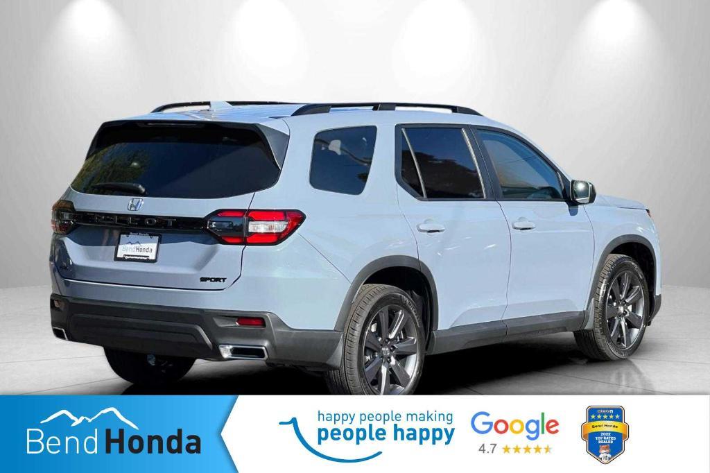 new 2025 Honda Pilot car, priced at $44,205