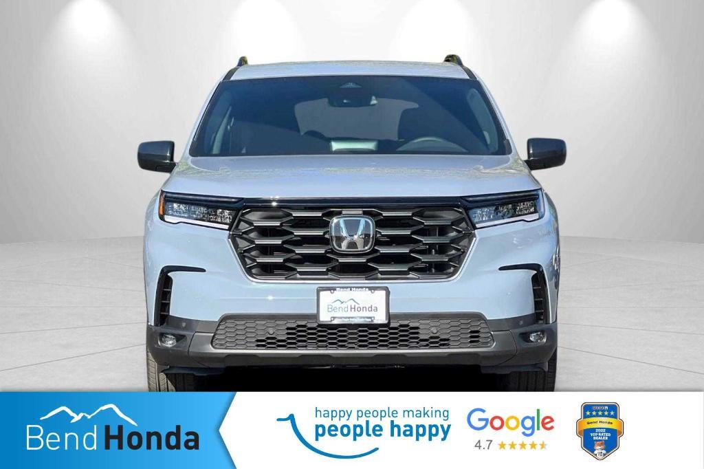 new 2025 Honda Pilot car, priced at $44,205