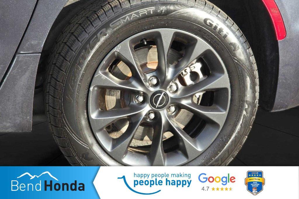 used 2021 Chrysler Pacifica car, priced at $24,796