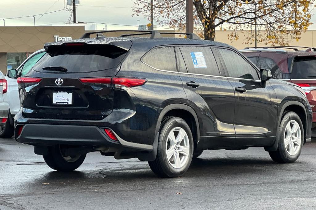 used 2021 Toyota Highlander car, priced at $32,890