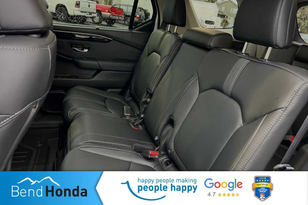 new 2025 Honda Pilot car, priced at $47,050