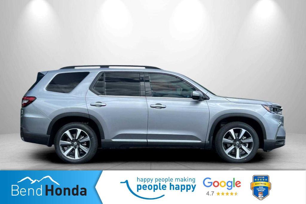 new 2025 Honda Pilot car, priced at $54,530
