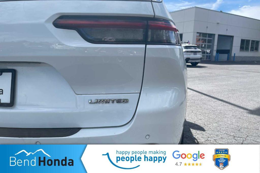 used 2023 Jeep Grand Cherokee L car