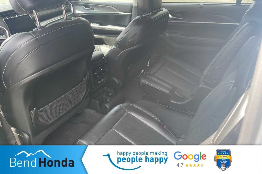 used 2023 Jeep Grand Cherokee L car