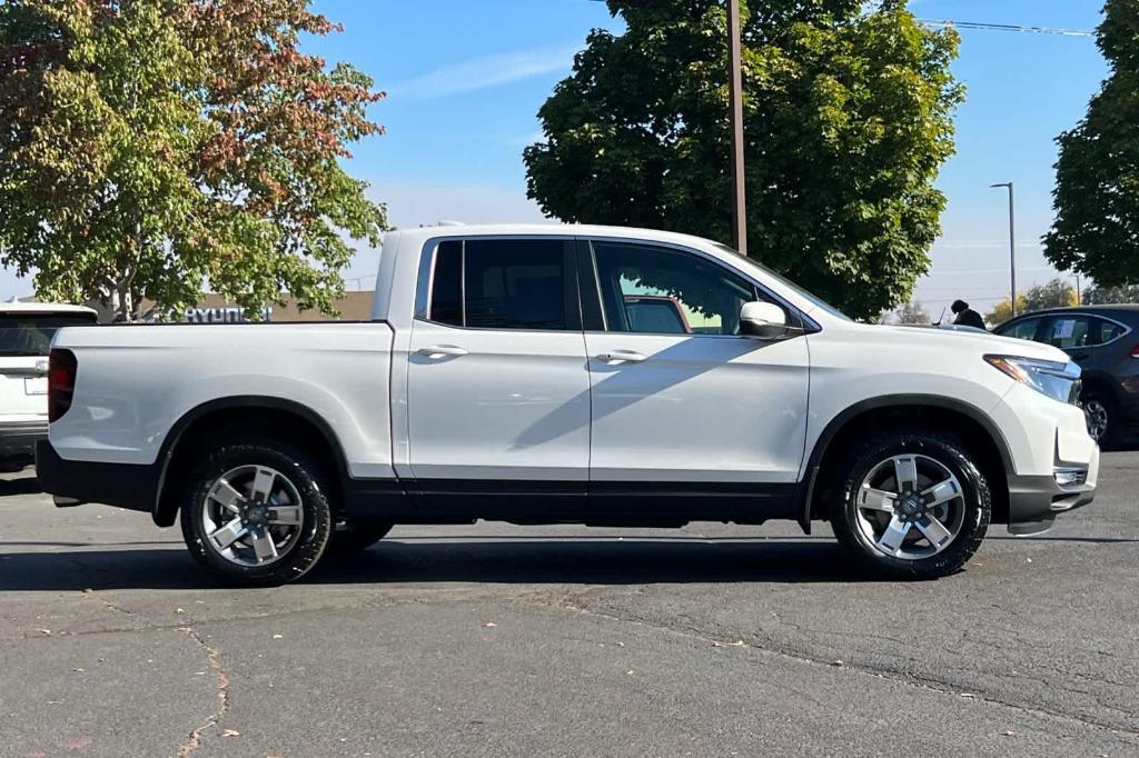 new 2025 Honda Ridgeline car, priced at $43,830