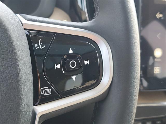 new 2026 Volvo XC60 car, priced at $56,249