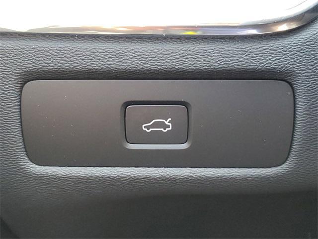 new 2026 Volvo XC60 car, priced at $56,249