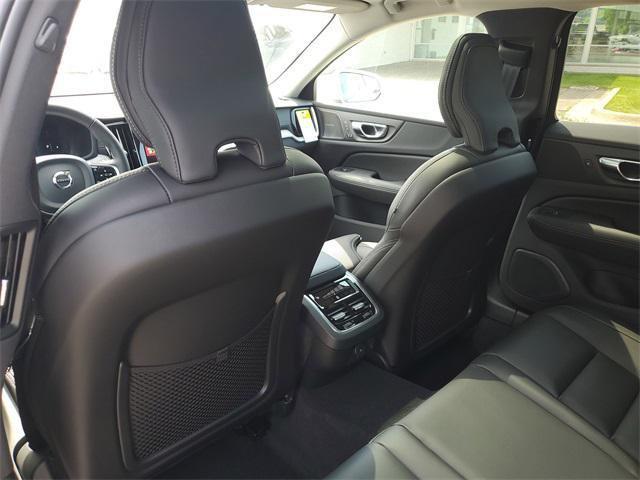new 2025 Volvo V60 Cross Country car, priced at $58,905