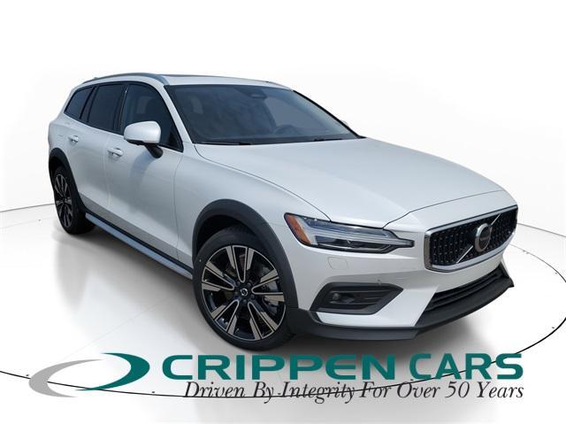 new 2025 Volvo V60 Cross Country car, priced at $58,905