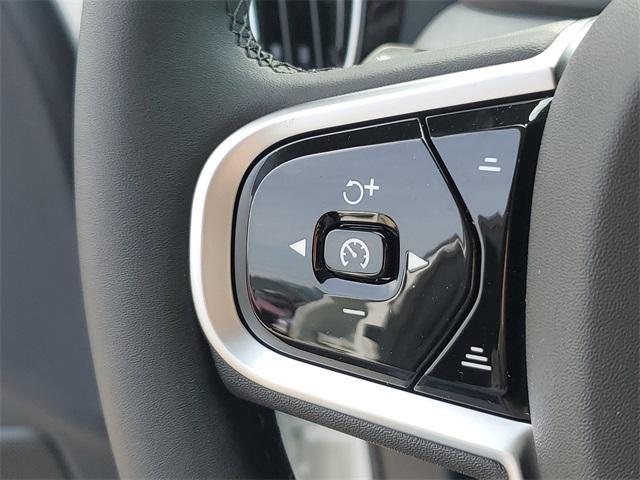 new 2025 Volvo V60 Cross Country car, priced at $58,905